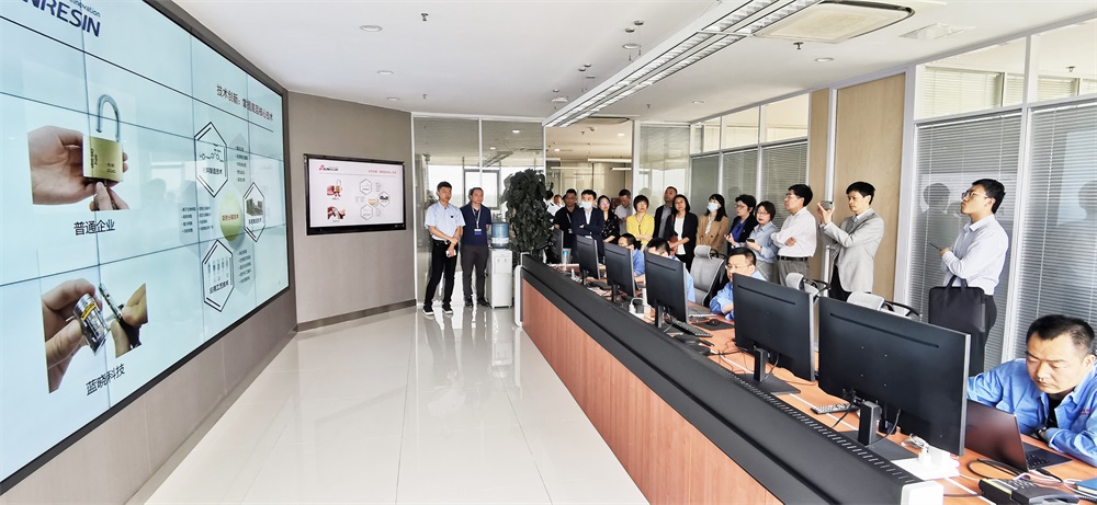 ����Ժ�����о�������ݰ��uu��������Ƽ�����